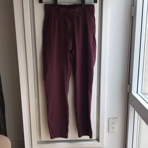 Lululemon classic fit jogger